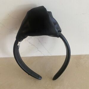 Uterque Rare Modern Black Leather Headband Hair Accessory Size M/28